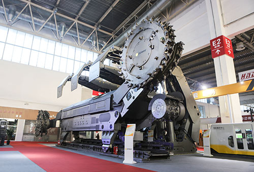 MG1100-3050系列交流電牽引采煤機.jpg MG1100-3050系列交流電牽引采煤機.jpg