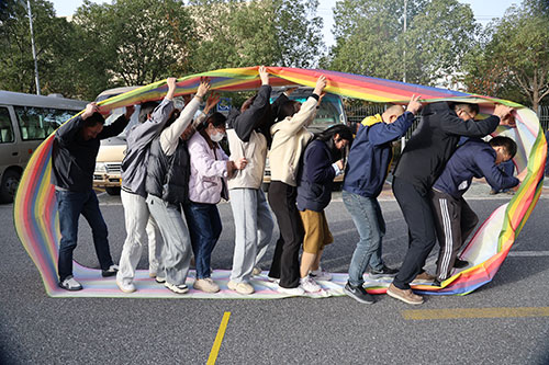 車輪滾滾1.jpg 躍動(dòng)創(chuàng)力 智勝未來(lái) | 創(chuàng)力集團(tuán)2025年主題運(yùn)動(dòng)會(huì)圓滿落幕(圖18)